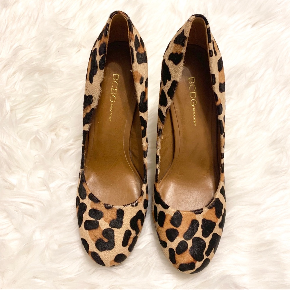 BCBG Dania leopard print calf hair pumps 6.5 - Picture 3 of 6